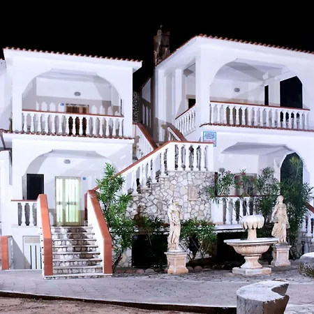 Ialillo 公寓式酒店 3*