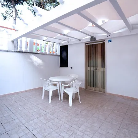 Ialillo 公寓式酒店